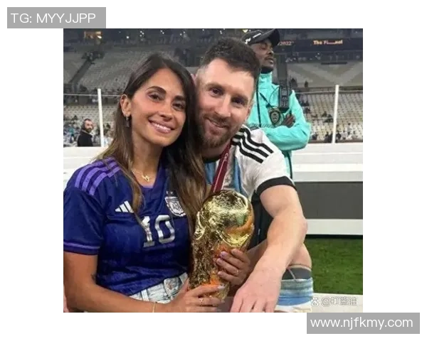 阿根廷足球传奇梅西的辉煌历程与世界足坛影响力解析